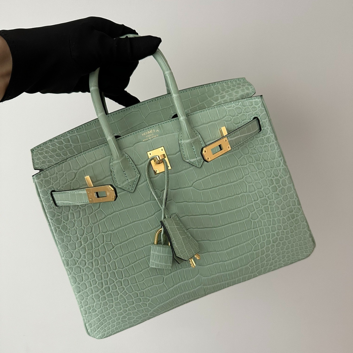 HERMÈS KELLY 28 VERT D'EAU ALLIGATOR – LIMITIERTE AUFLAGE