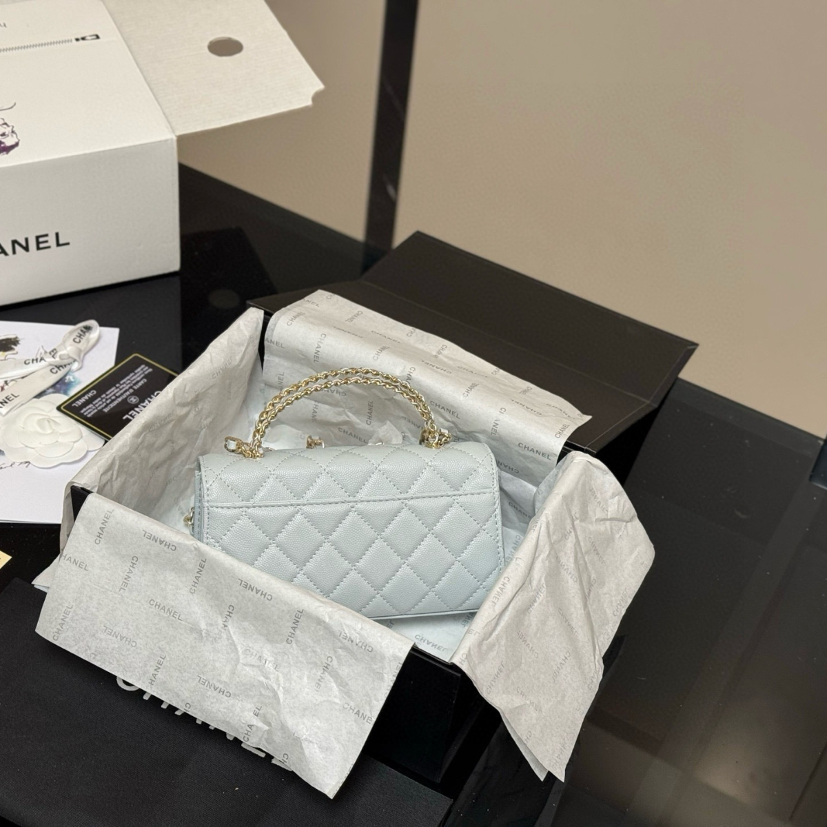 CHANEL CLASSIC FLAP EISGRAU